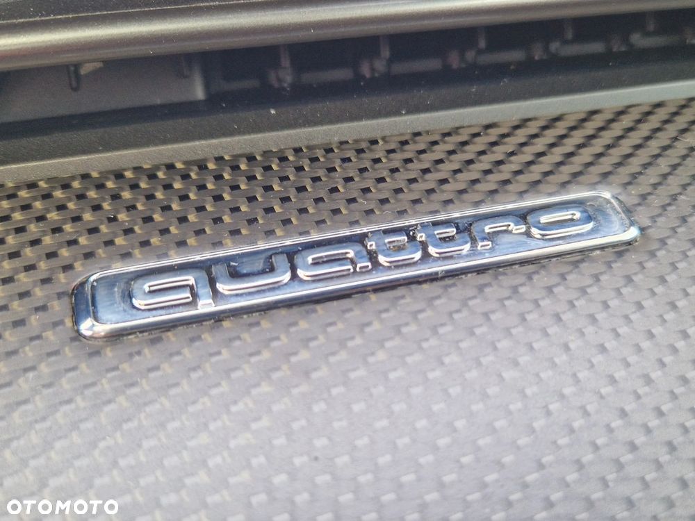 Audi RS3 Limousine - 17