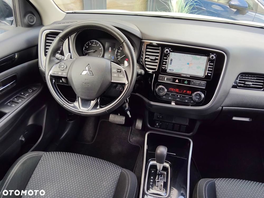 Mitsubishi Outlander 2.0 2WD CVT Spirit+ - 20