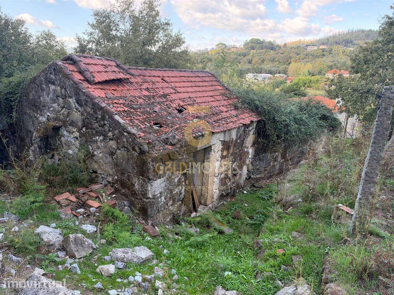 Moradia T4 em Vila Boa do Bispo, €150.000