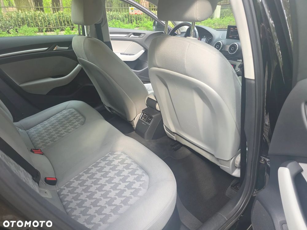 Audi A3 Sportback - 18