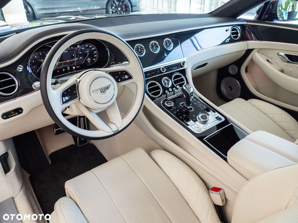 Bentley Continental GT - 17
