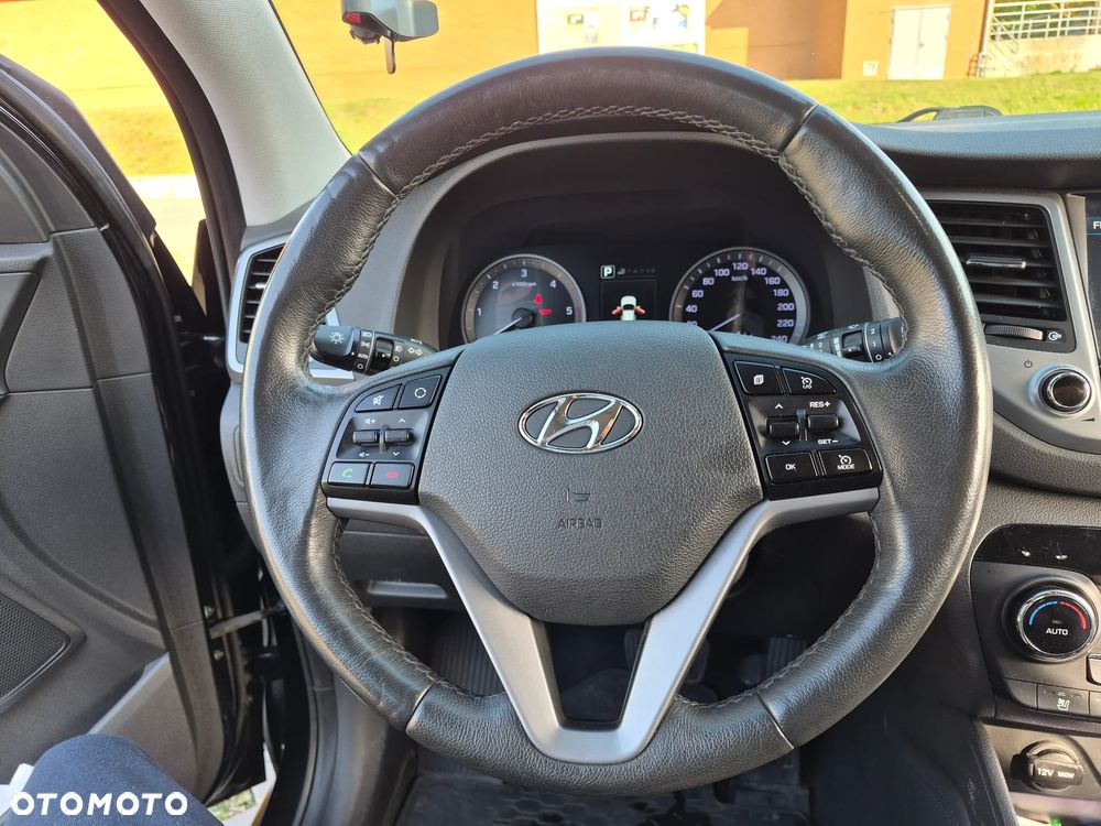 Hyundai Tucson 2.0 CRDI 4WD Automatik Premium - 16
