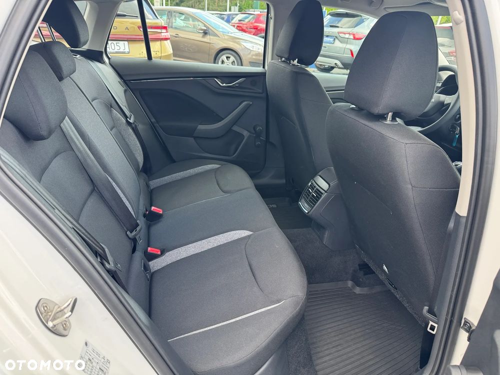 Skoda Scala 1.0 TSI Essence - 15