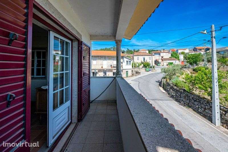 Moradia na zona de Celorico da Beira - Grande imagem: 2/12
