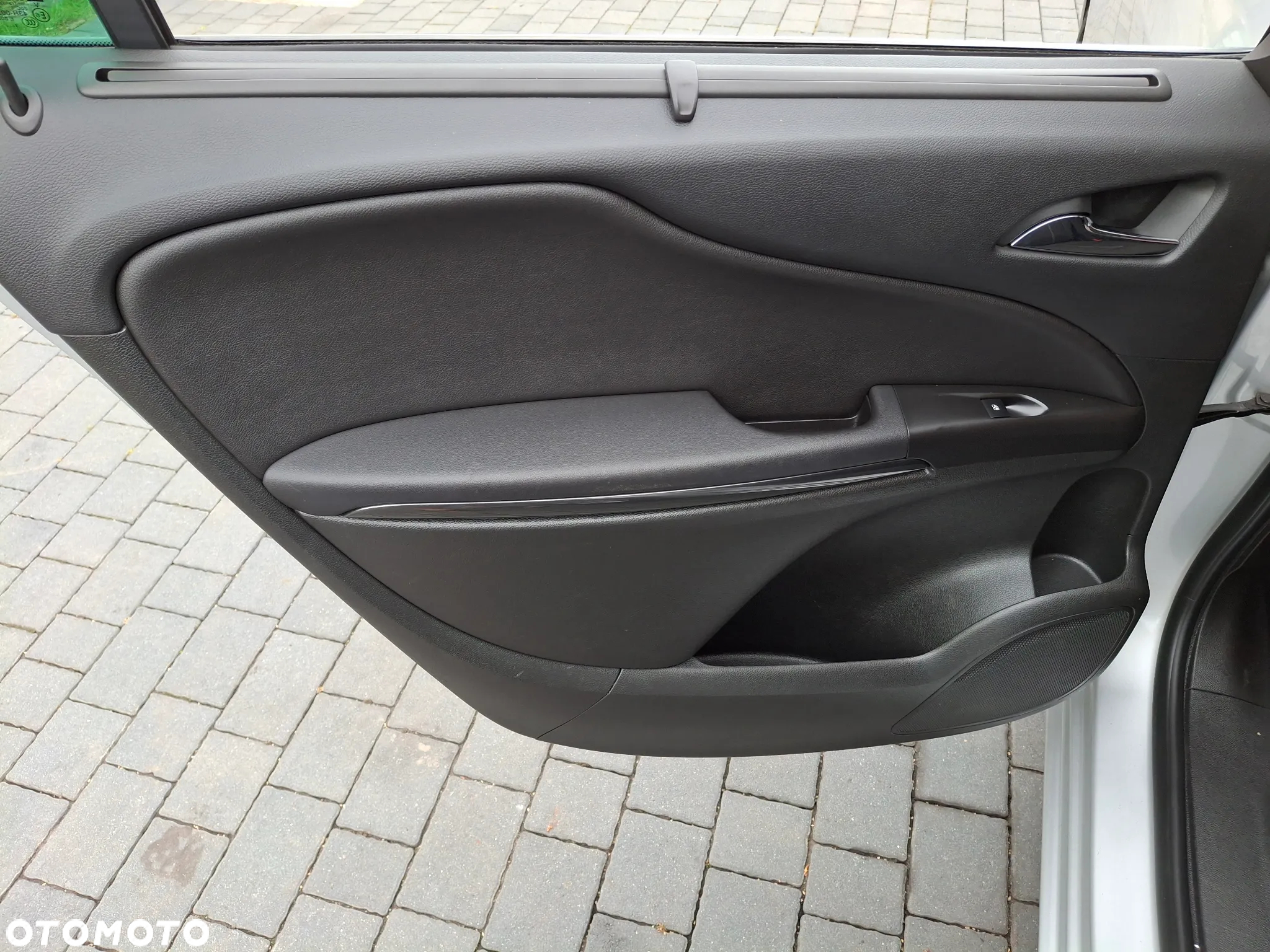 Opel Zafira 2.0 CDTI Enjoy - 29