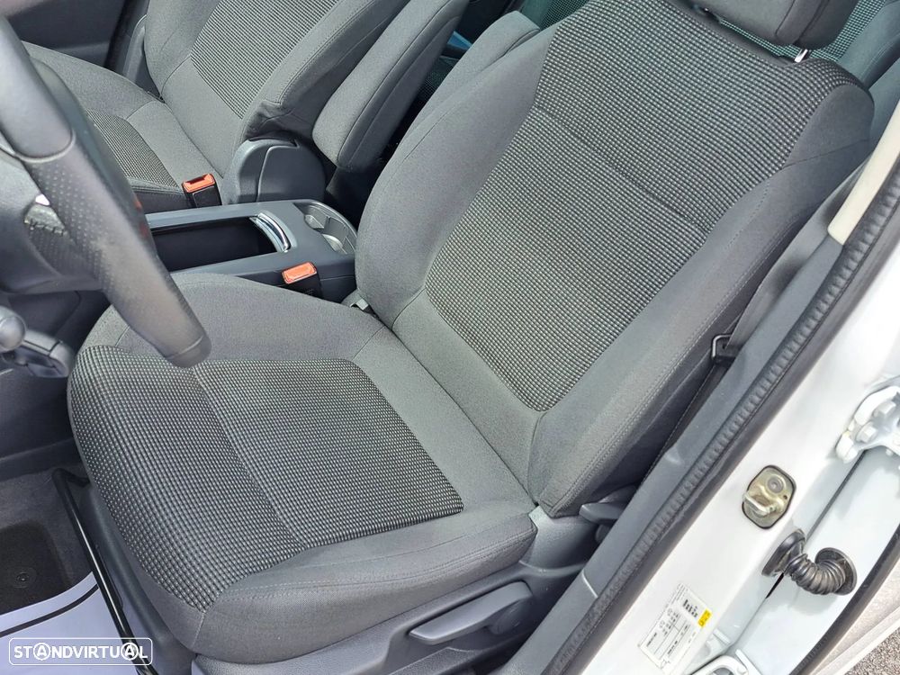 Peugeot 5008 1.6 BlueHDi Allure EAT6 - 17