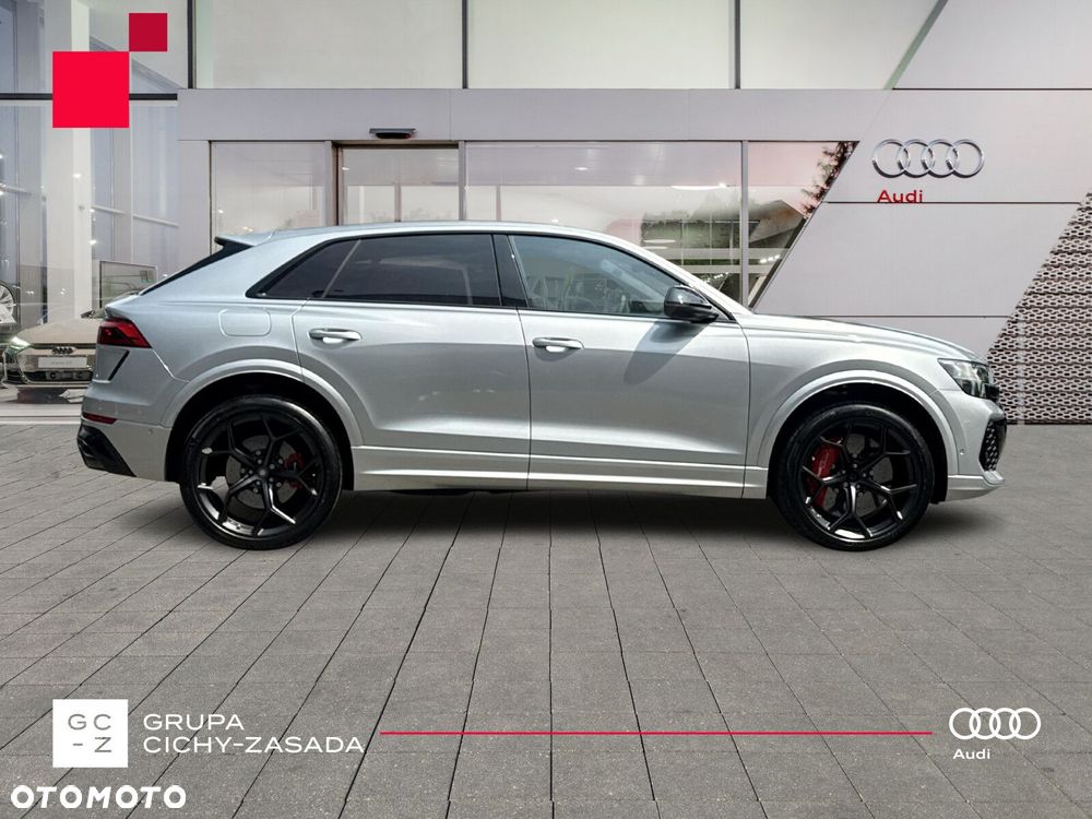 Audi RS Q8 - 6