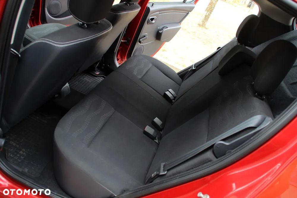Dacia Sandero Stepway 1.6 - 27
