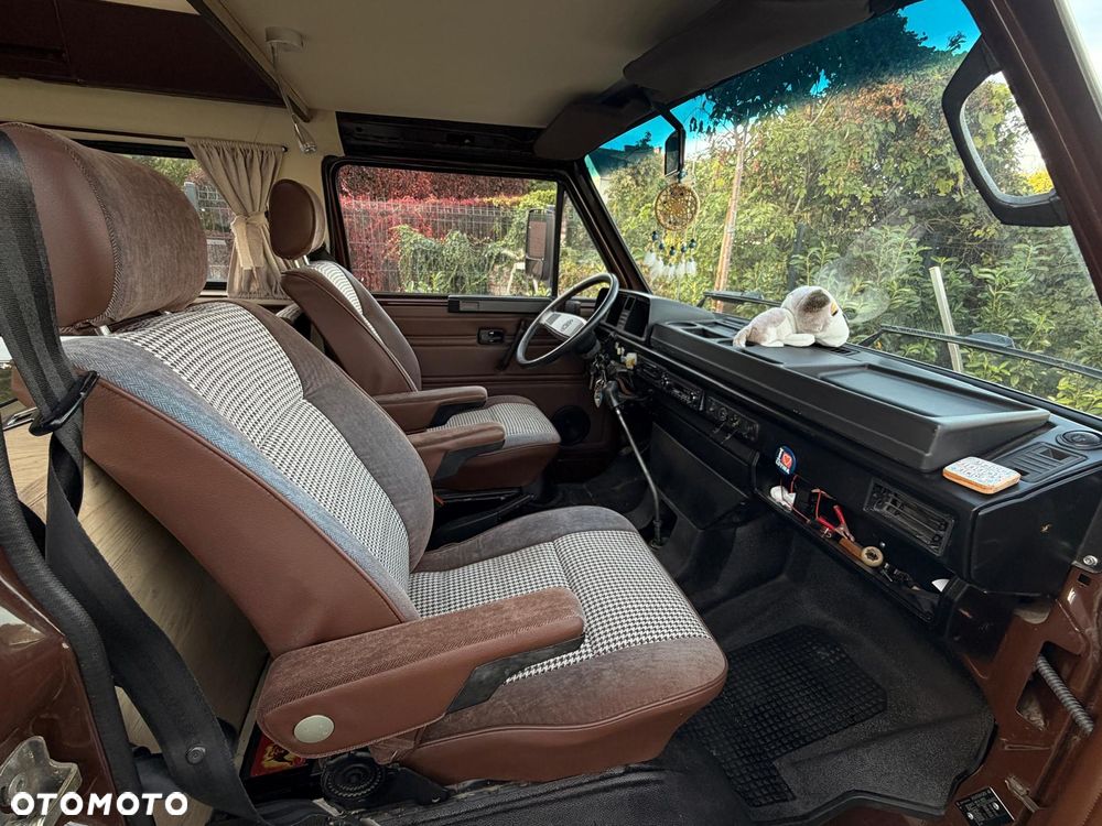 Volkswagen Transporter - 8