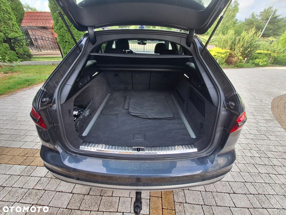 Audi A6 Allroad - 25