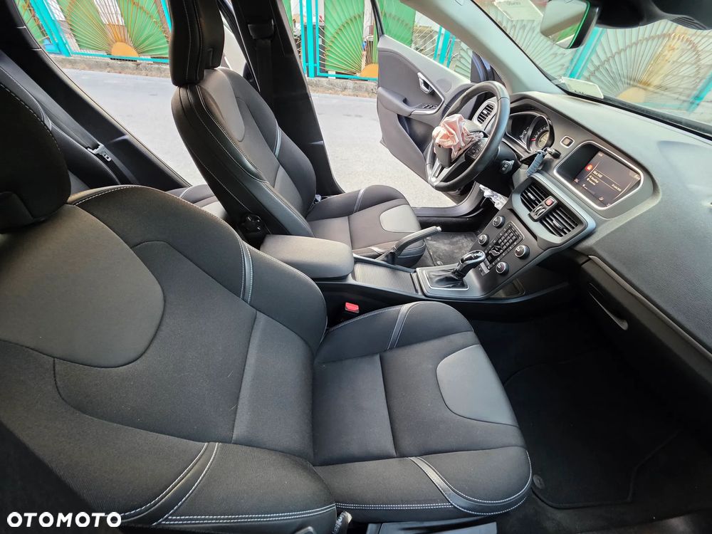 Volvo V40 D2 Geartronic Linje Svart - 13