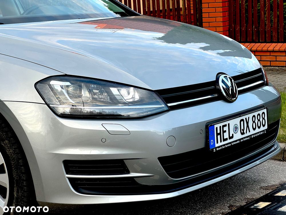 Volkswagen Golf - 4