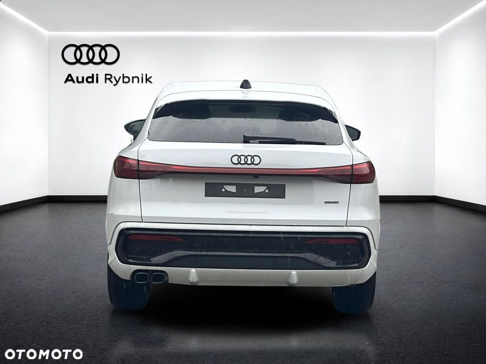 Audi Q5 Sportback - 5