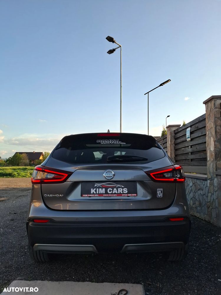 Nissan Qashqai 1.3 DIG-T TEKNA - 17