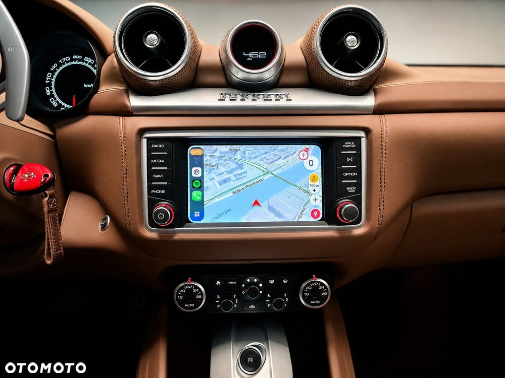 Ferrari California T - 30