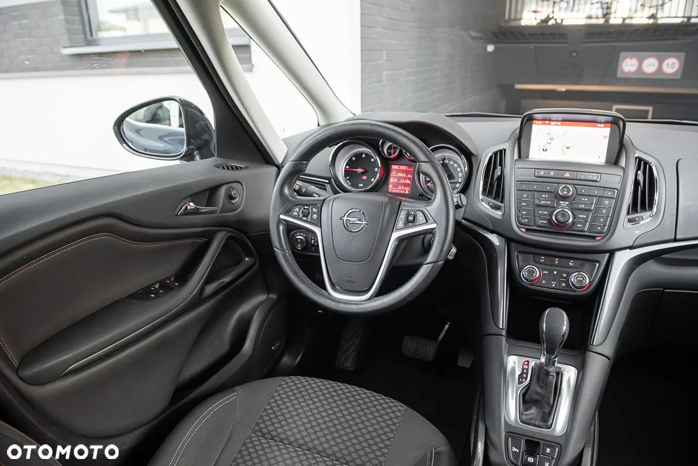 Opel Zafira Tourer 2.0 CDTI Automatik Edition - 17