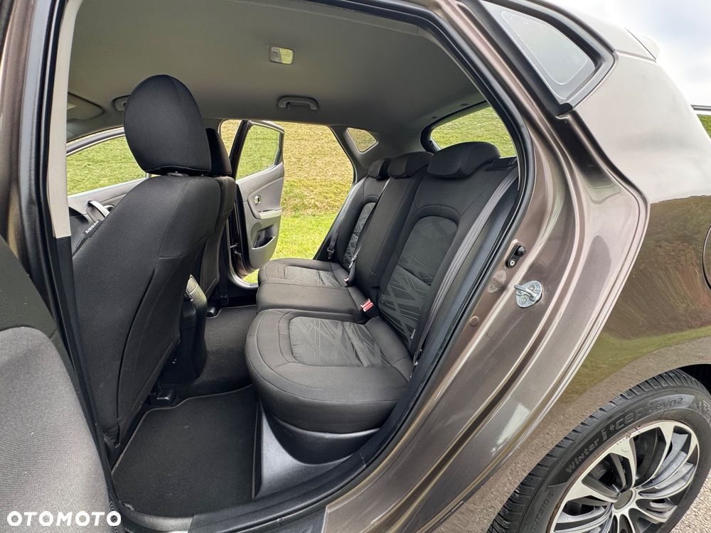 Kia Ceed 1.4 CVVT Fifa World Cup Edition - 30