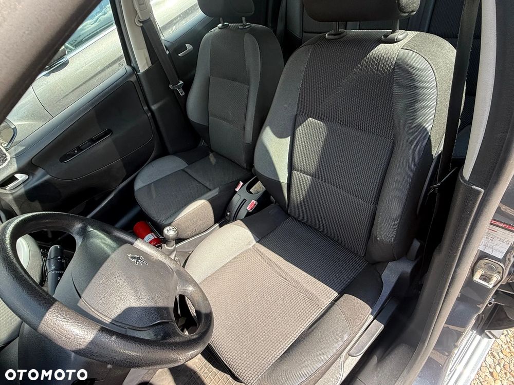 Peugeot 207 90 HDi FAP (Blue Lion) Filou - 6