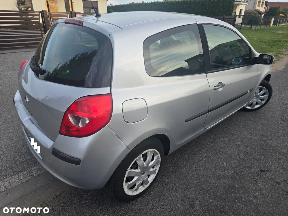 Renault Clio 1.6 16V Edition Dynamique - 3