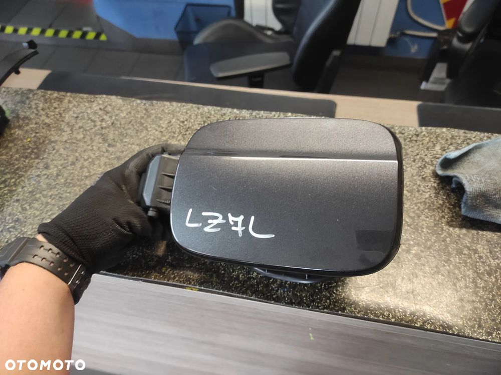 KLAPKA WLEWU PALIWA A4 B8 KOMBI SEDAN LZ7L SZARA 8K0809933C 8K0809999A WYSYŁKA !!! - 2