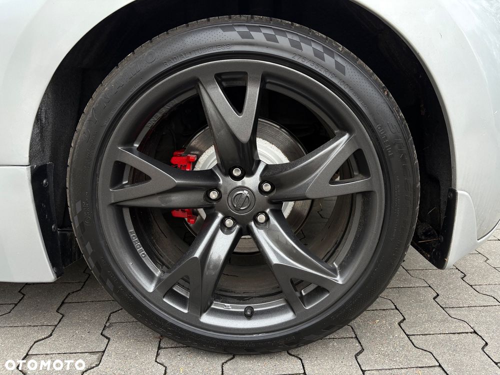 Nissan 370 Z 3.7 V6 Nismo - 10