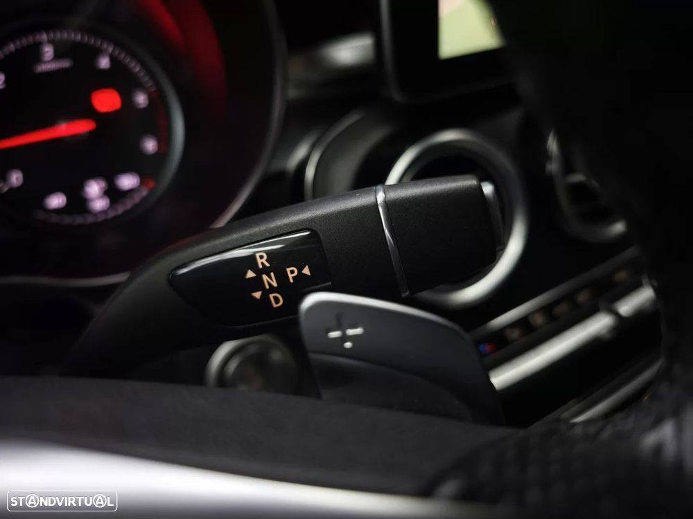 Mercedes-Benz GLC 250 d 4Matic 9G-TRONIC AMG Line - 30