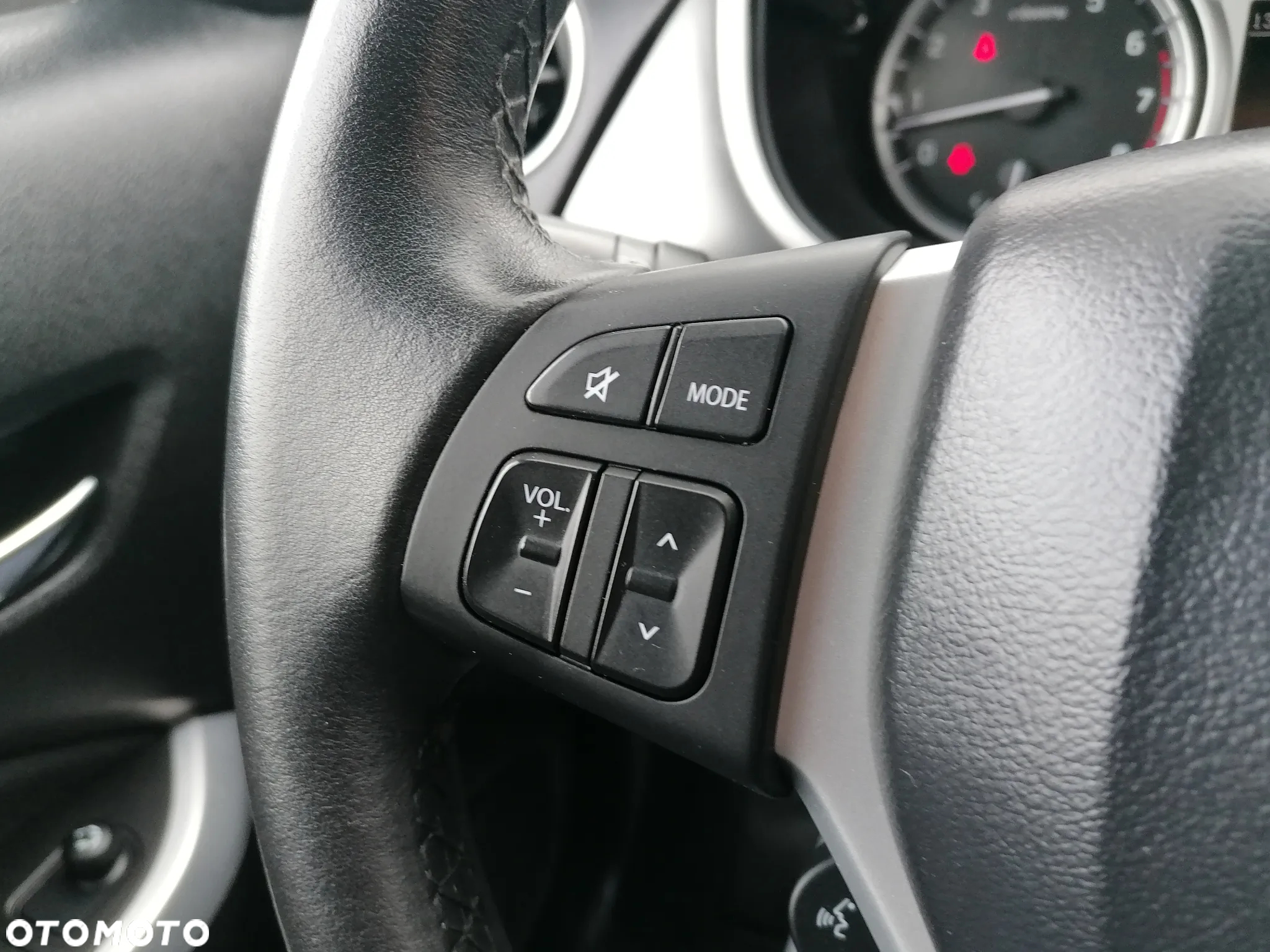 Suzuki Vitara 1.6 Premium 2WD - 17