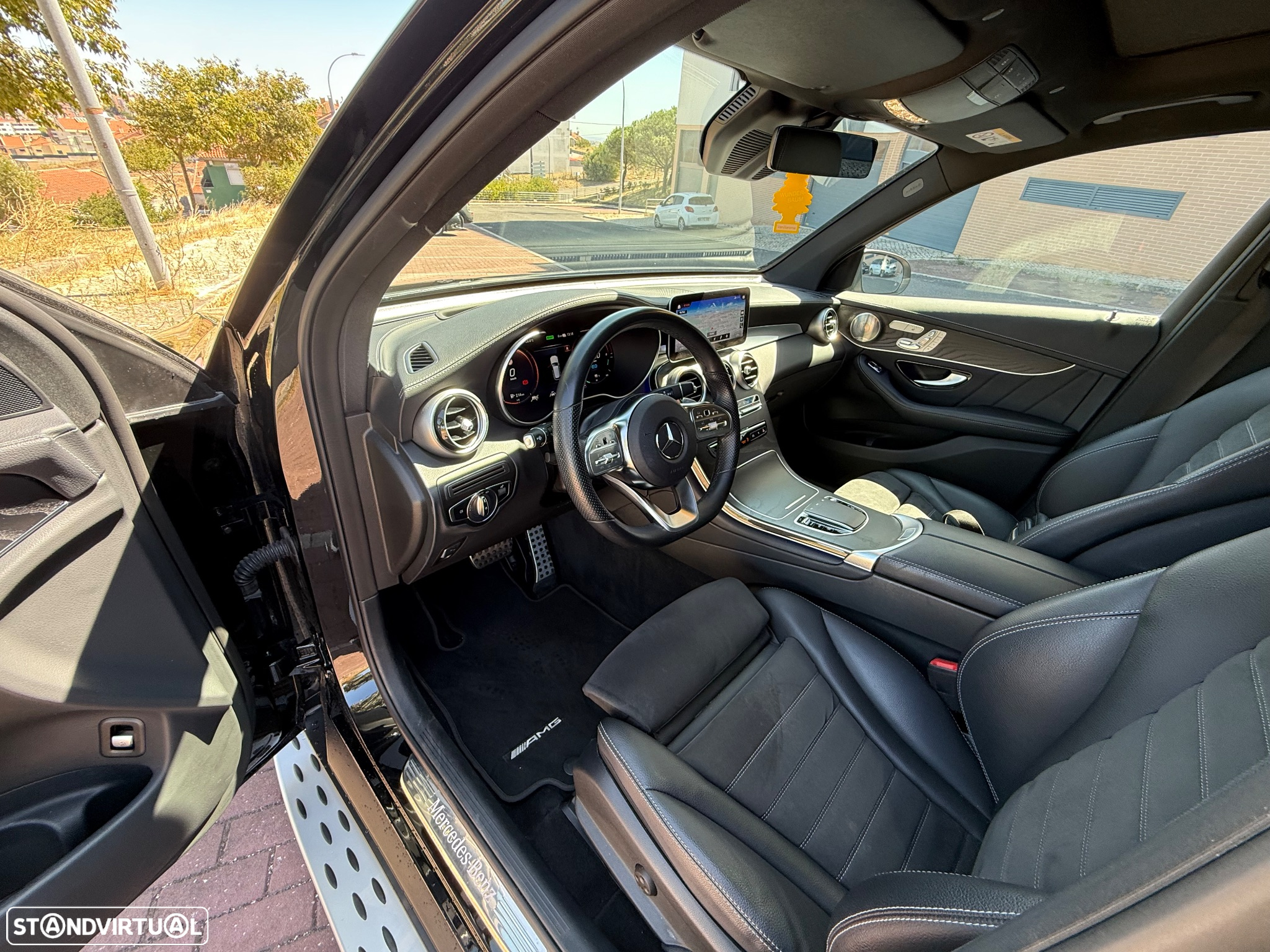 Mercedes-Benz GLC 300 de 4Matic 9G-TRONIC AMG Line Plus - 26