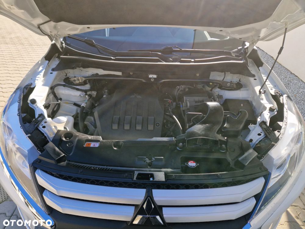 Mitsubishi Eclipse ver-1-5-t--mivec-cleartec-cvt-4wd-activeplus - 7