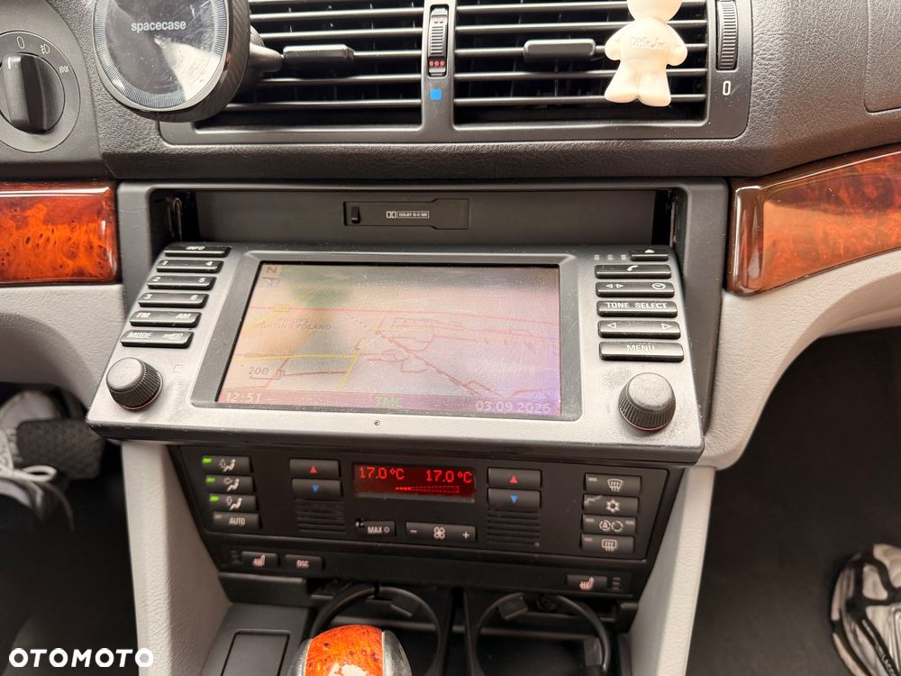 BMW Seria 5 - 26