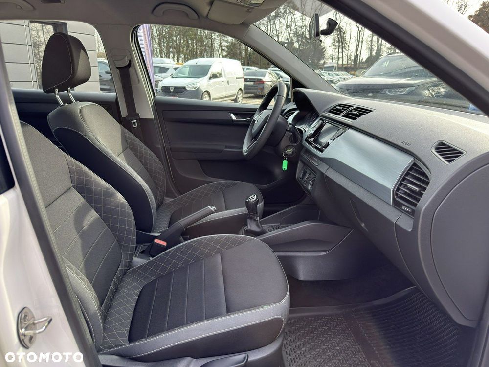 Skoda Fabia - 19