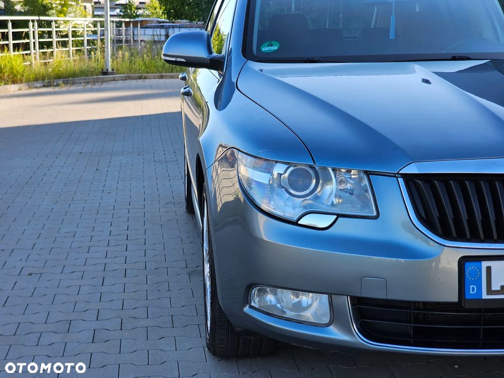 Skoda Superb 2.0 TDI Exclusive - 37