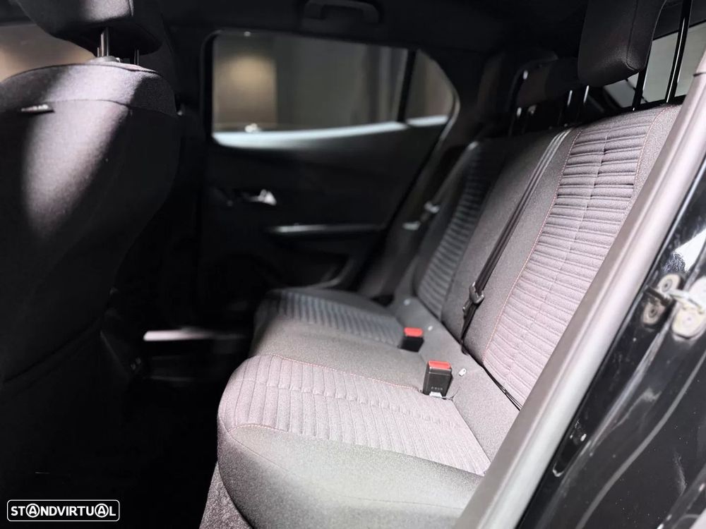 Peugeot e-2008 50 kWh Active Pack - 19