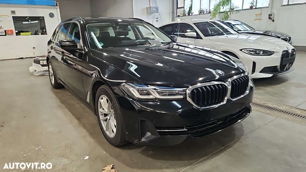 BMW Seria 5 520d xDrive AT MHEV - 2