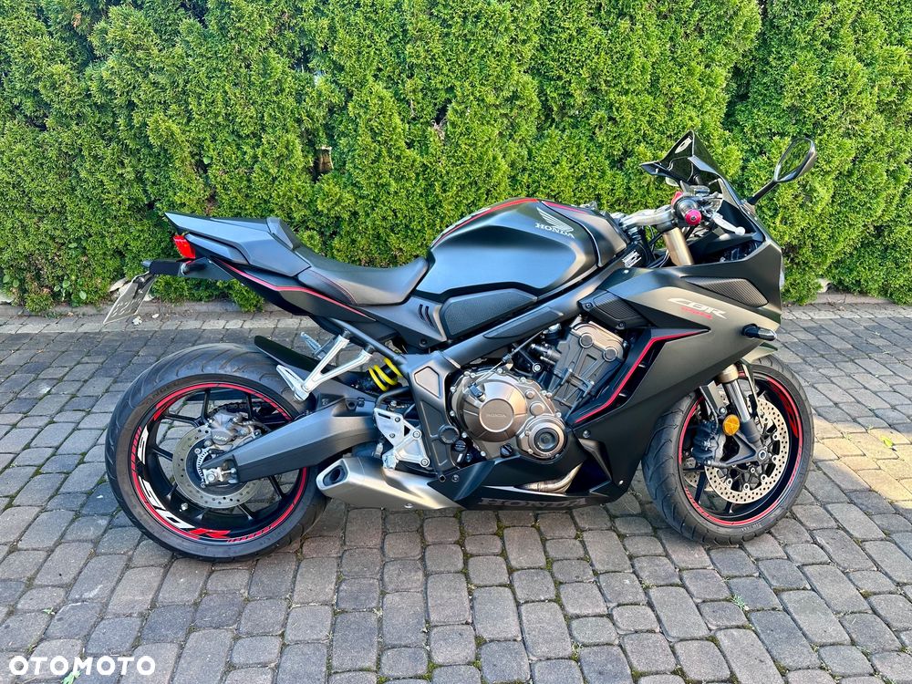 Honda CBR - 1
