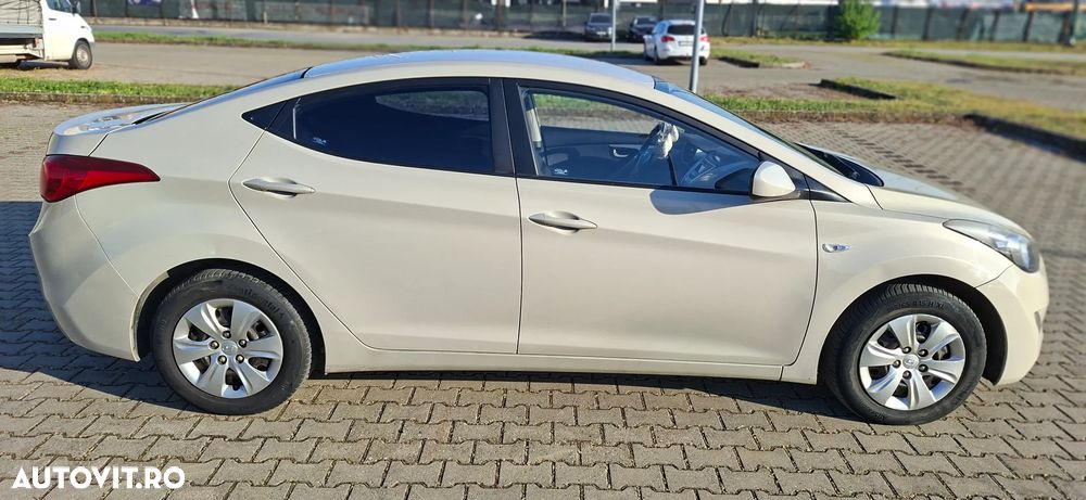 Hyundai Elantra 1.6 MPi - 5