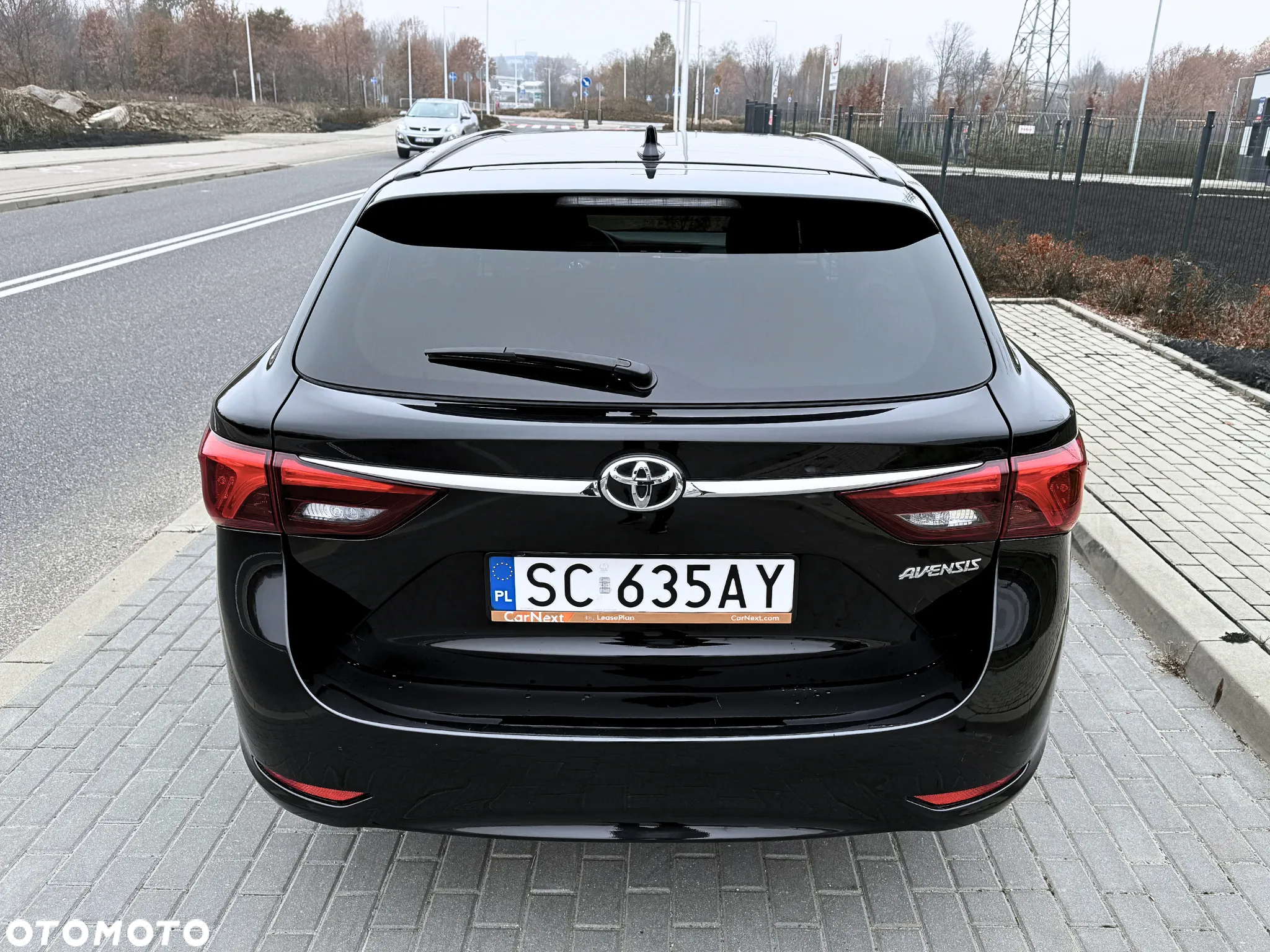 Toyota Avensis 2.0 D-4D Premium - 6