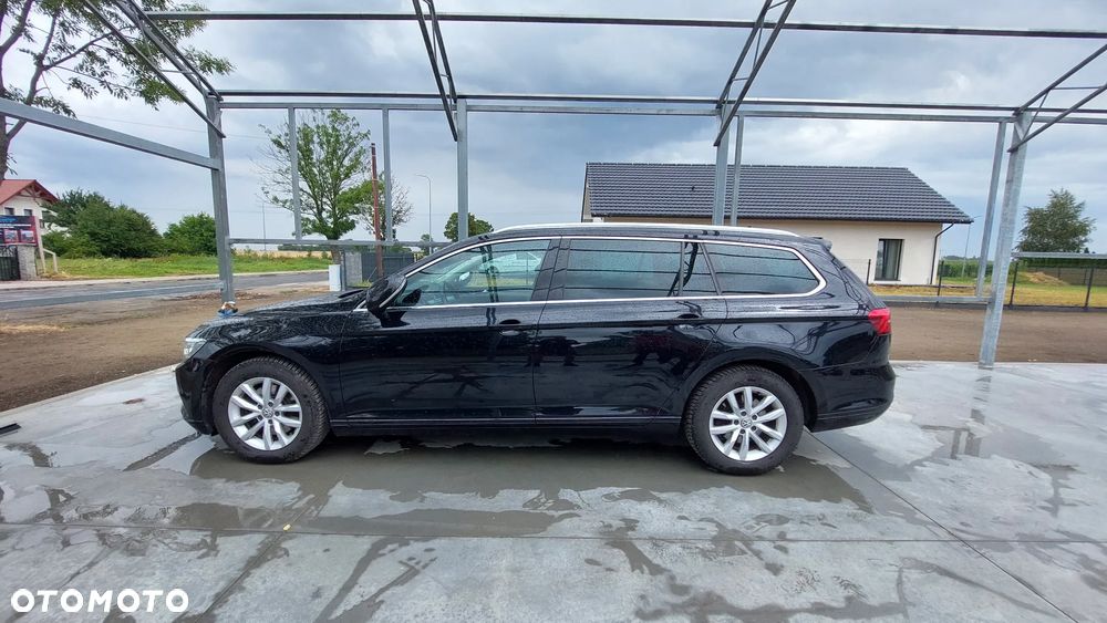 Volkswagen Passat - 9