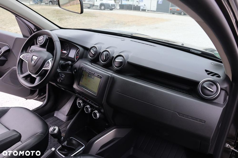 Dacia Duster 1.6 SCe Prestige - 26