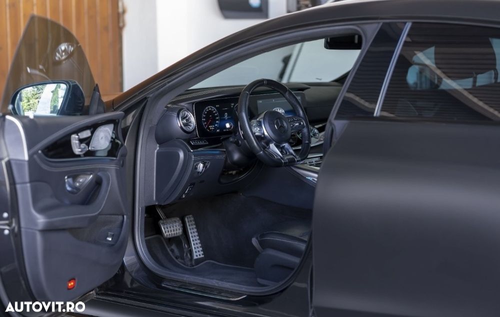 Mercedes-Benz AMG GT 4-door Coupe 63 S 4Matic+ - 8