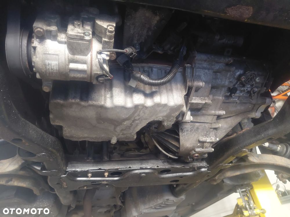 Volkswagen Caravelle L2 Trendline Mixt - 17