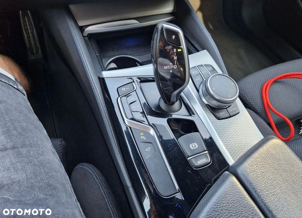 BMW Seria 5 ver-530i-xdrive - 15