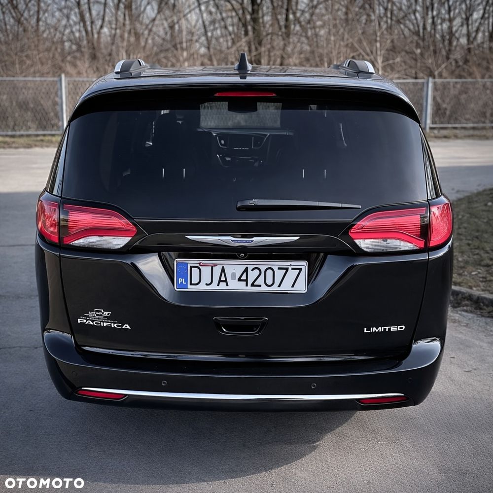 Chrysler Pacifica - 7