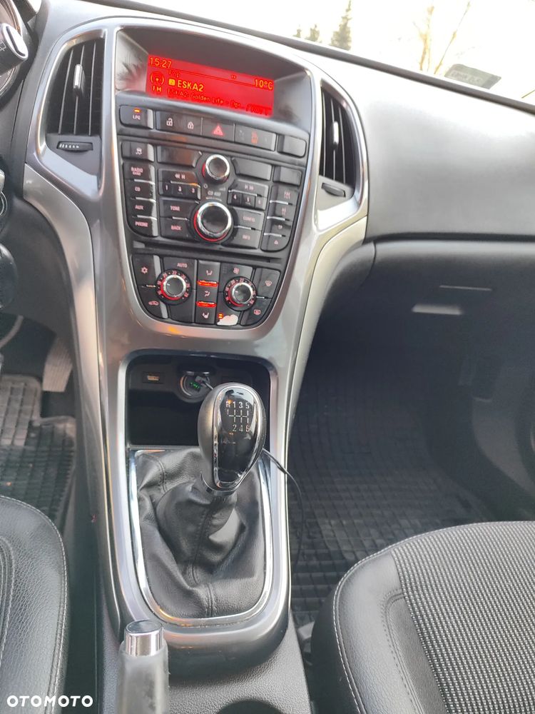 Opel Astra 1.4 T Cosmo - 4