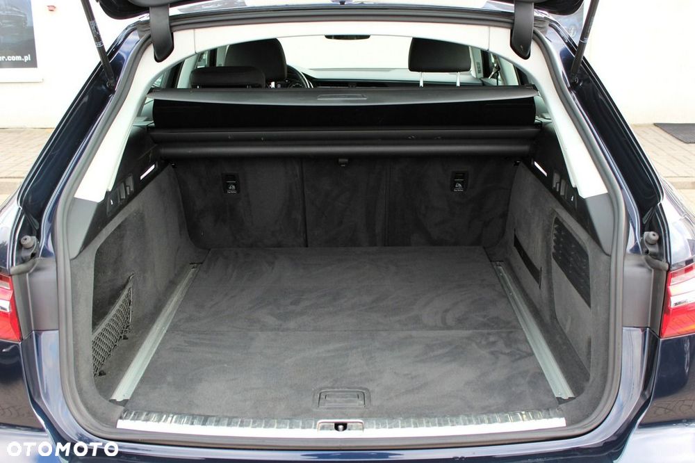 Audi A6 Avant 40 TDI quattro S tronic - 9