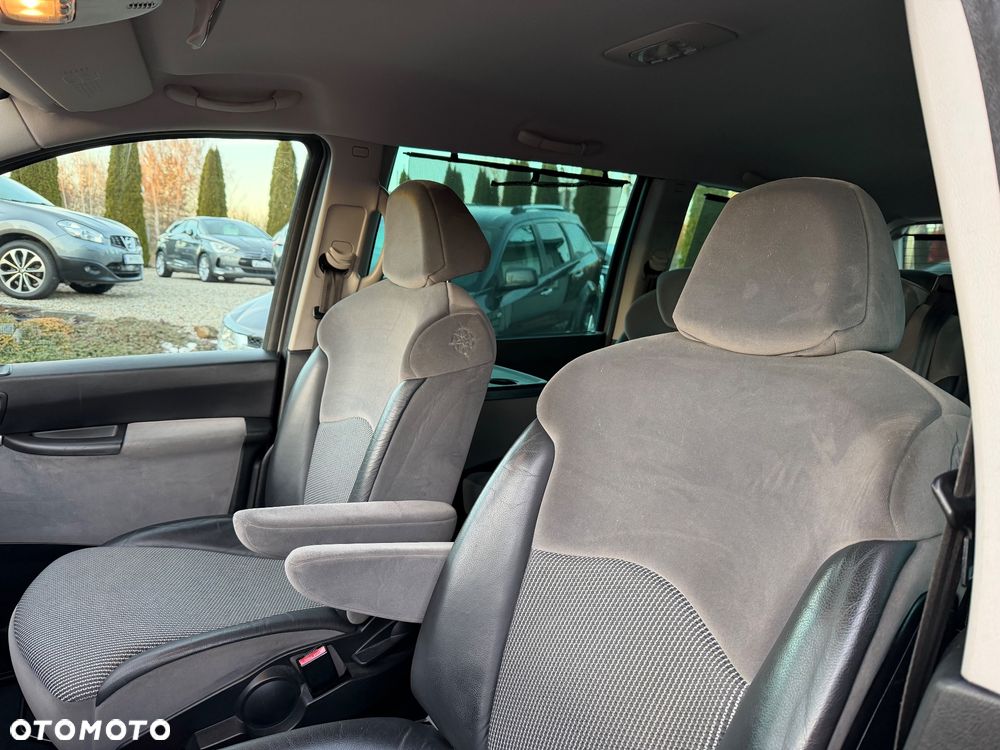 Peugeot 807 HDi 135 Platinum - 14