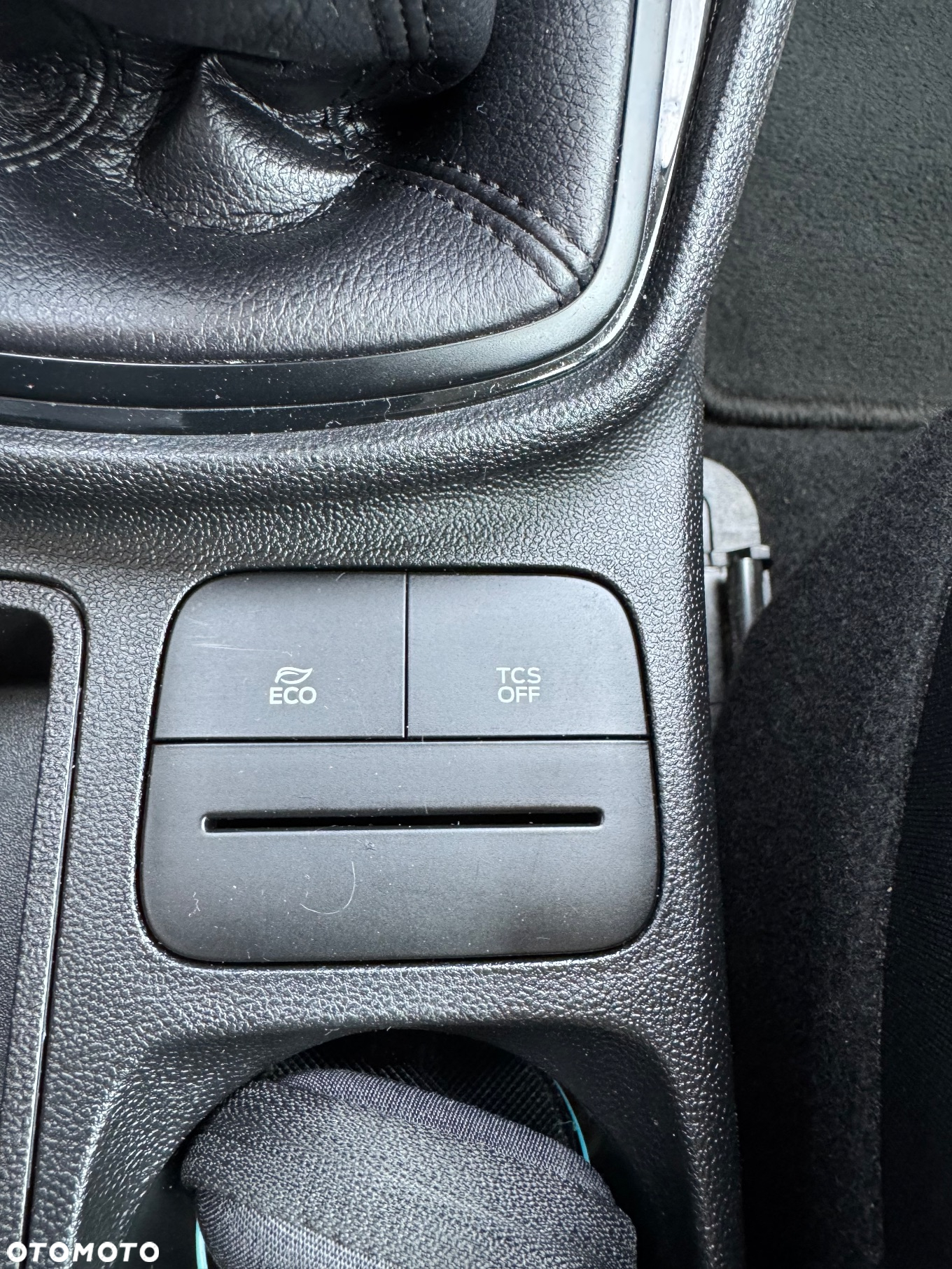 Ford Fiesta 1.1 S&S COOL&CONNECT - 23