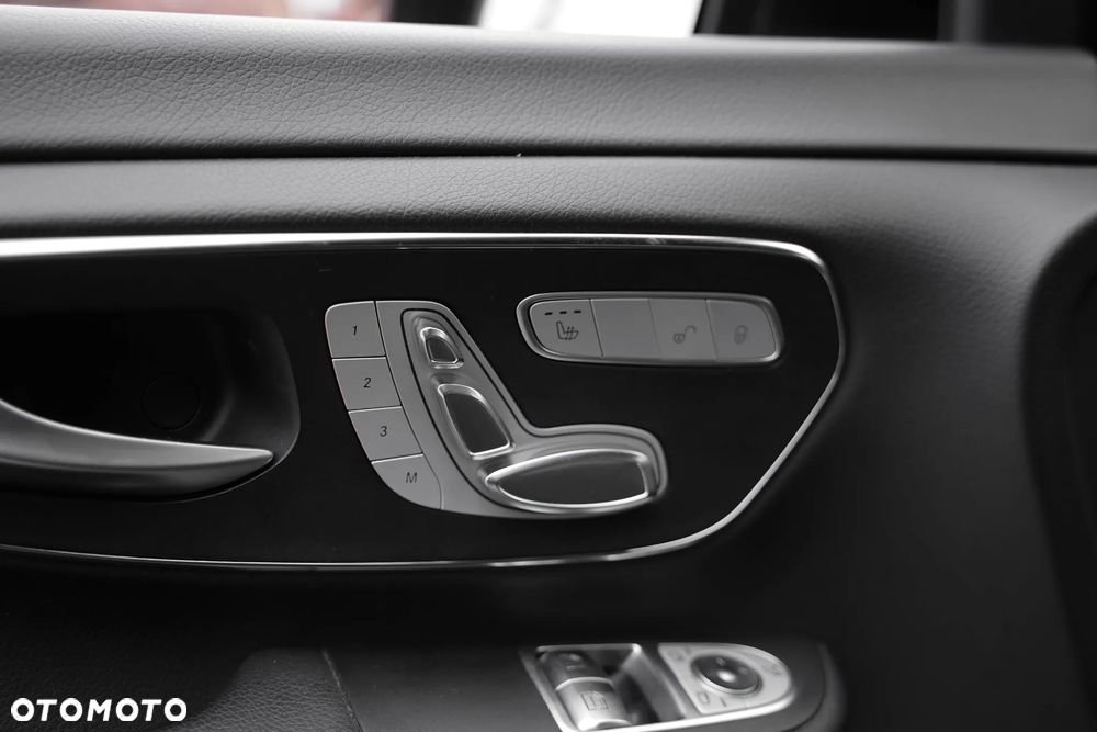 Mercedes-Benz Klasa V 250 (BlueTEC) d Avantgarde 7G-Tronic (d³ugi) - 12