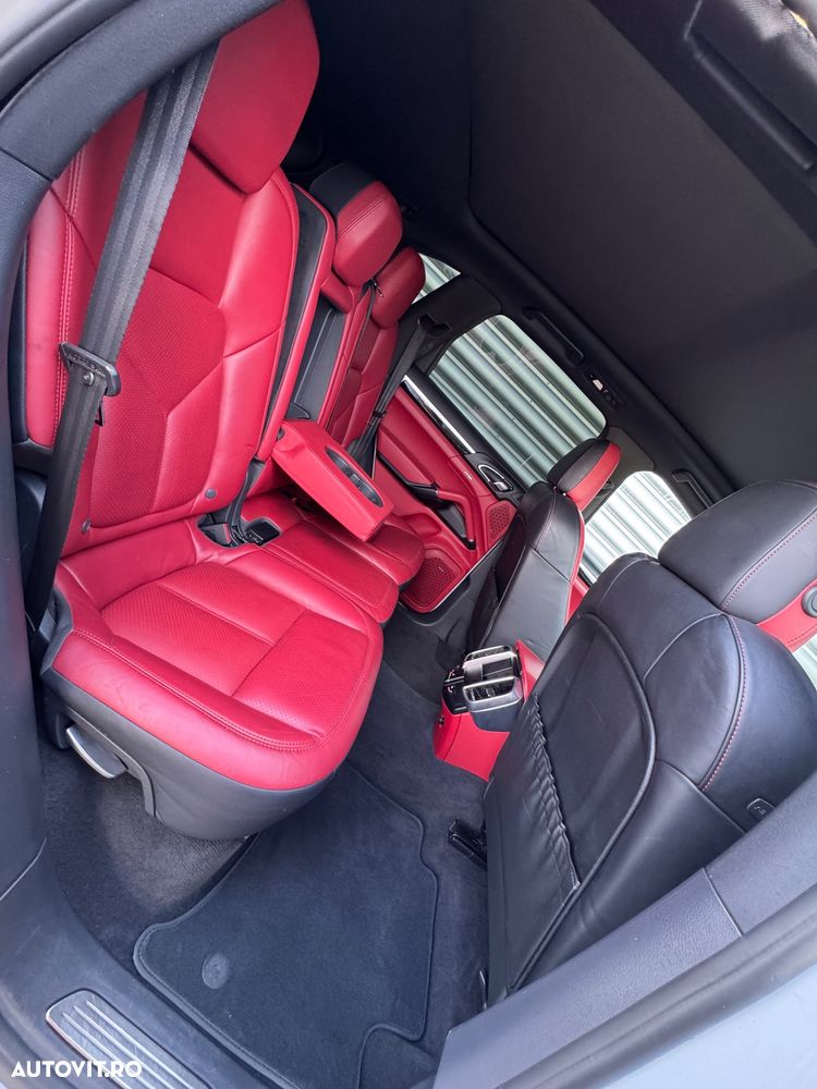 Porsche Cayenne - 20