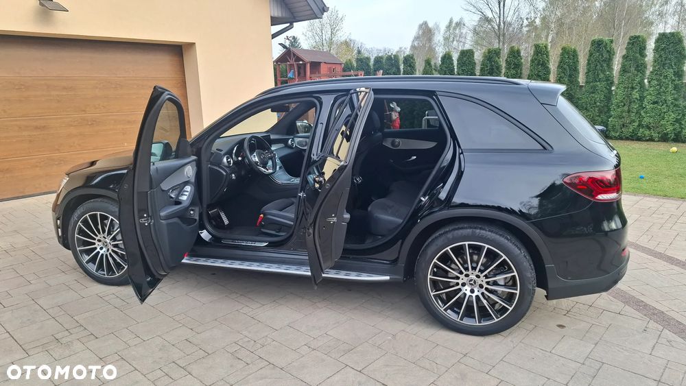 Mercedes-Benz GLC 200 d 4Matic 9G-TRONIC AMG Line Plus - 1